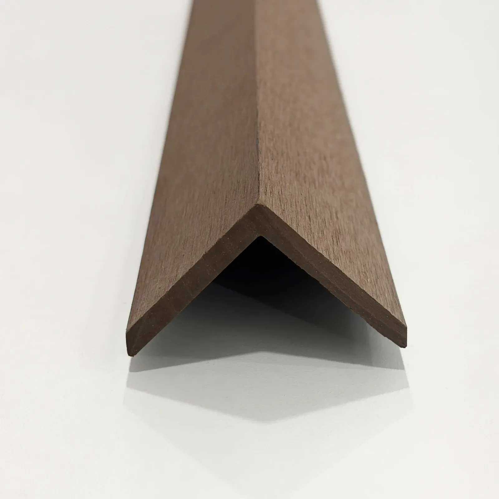Angulo para lambrín exterior WPC — Café Moka