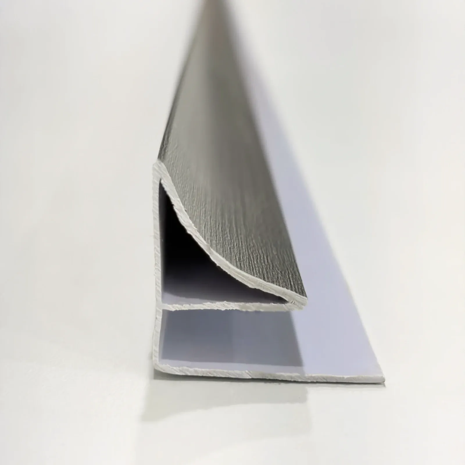 Esquinero interior — Gris Humo
