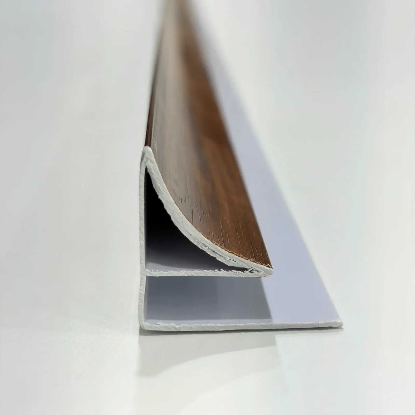 Esquinero interior — Mahogany