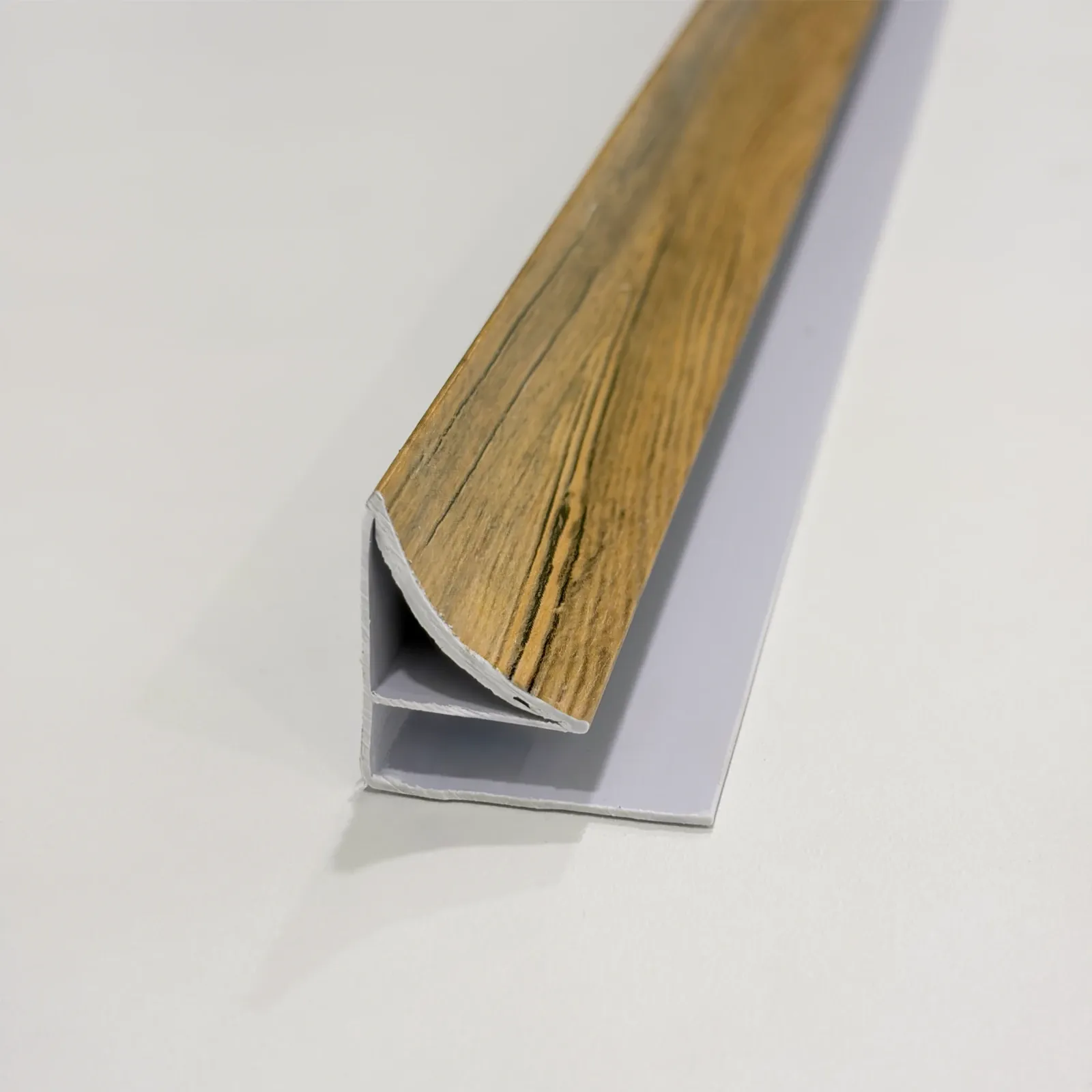 Esquinero interior — Oyamel Natural