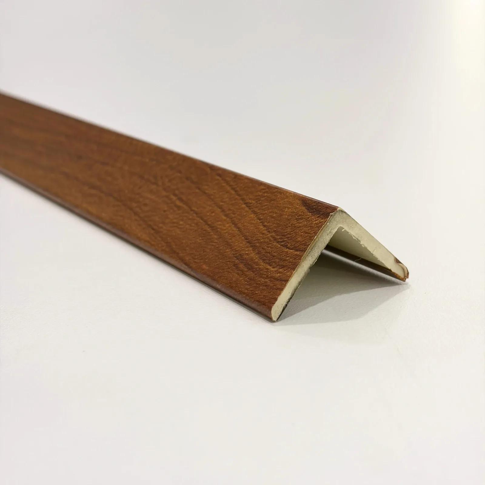 Angulo para lambrin interior WPC 2.90m — Roble natural