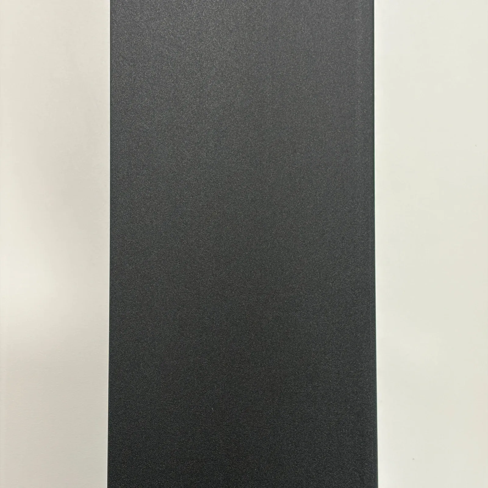 Viga decorativa interior WPC — Negro Mate